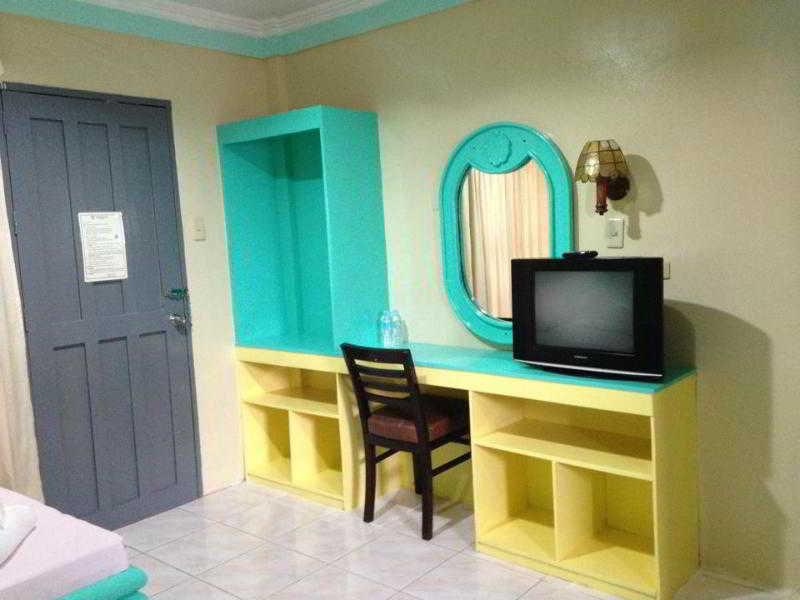 Queen\'S Beach Resort Manoc-Manoc Exterior foto